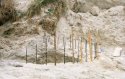 Evacuation d'eau d'une douche auto-construite, zone nord de la jungle de Calais